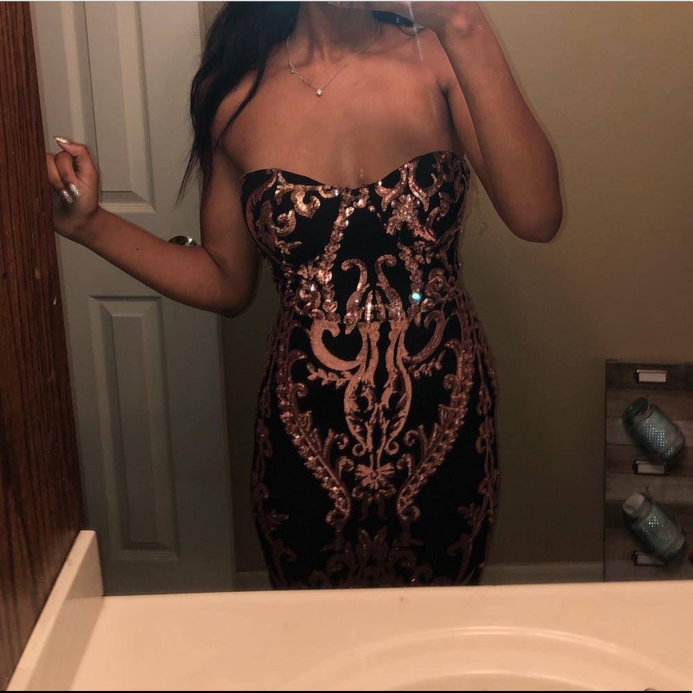 Beautiful Sequins dress